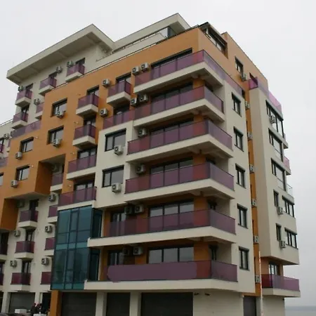 Apartament Sophia 1 *